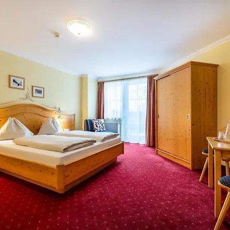 فندق Breitlehenalm 4*